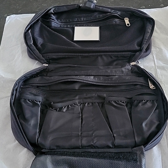 Eddie Bauer Men's Luggage Hanging Toiletry Bag Black BRAND NEW - Picture 8 of 11